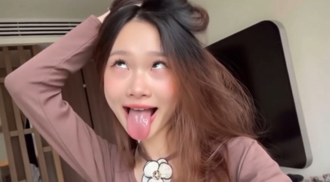 Ahegao 129