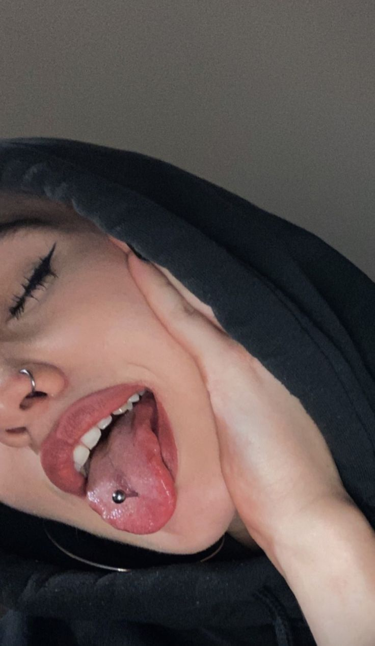 Ahegao 384